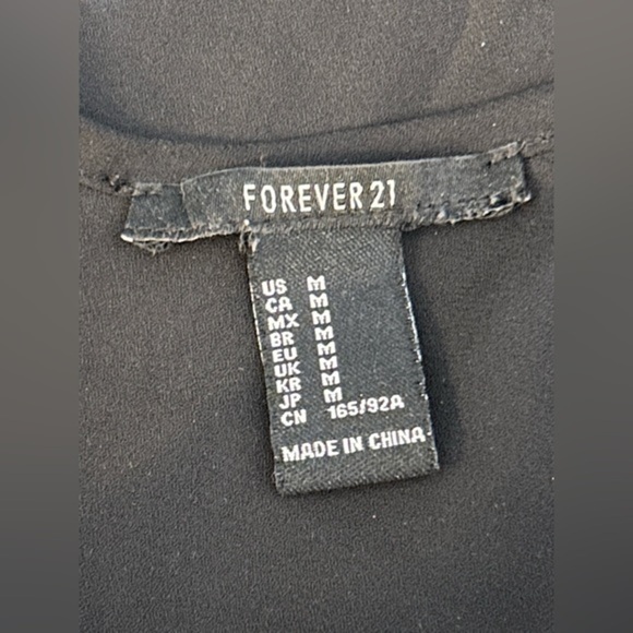 Forever 21 flowy black tank top, size M - Picture 5 of 5